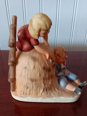 Vintage Little Boy Blue Wales, Japan Figurine